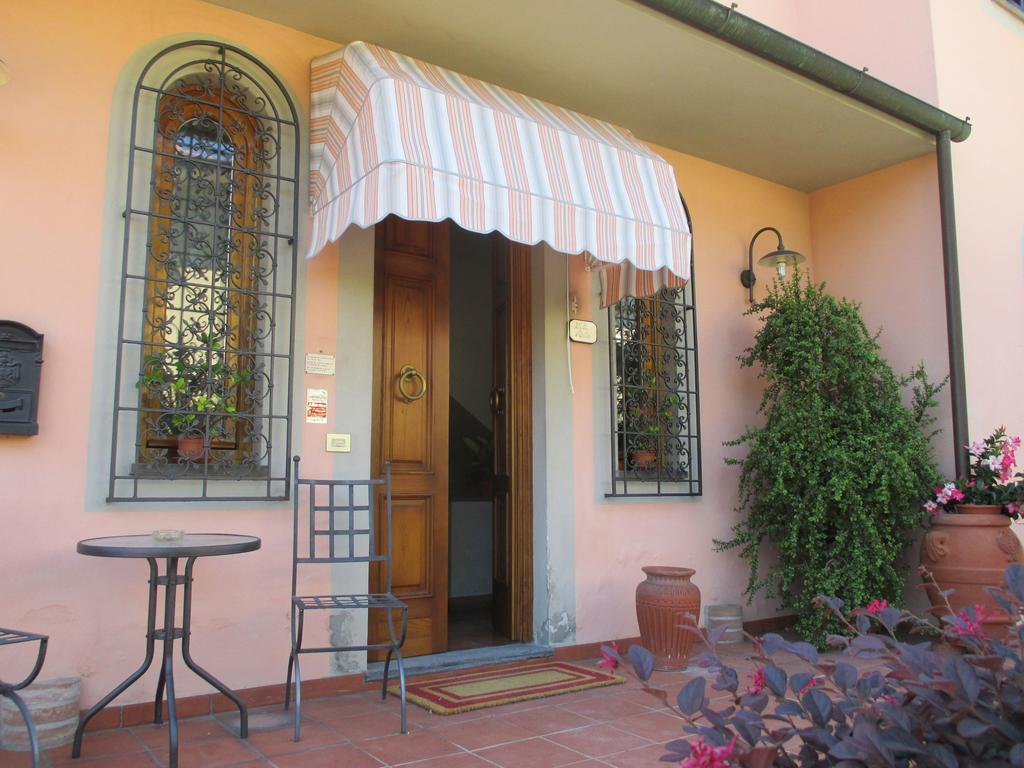 Affittacamere Villa Delia Λούκα Εξωτερικό φωτογραφία